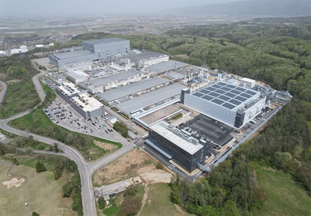 Solar Power Generation Facility on the Roof of the New Manufacturing Building of Kaga Toshiba Electronics Corporation (Bottom Right)