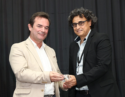 MIPI​Alliance 主席 Joel Huloux（左）和Toshiba Electronics Europe GmbH总工程师Ariel Lasry（右）